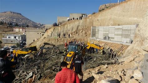 M­a­r­d­i­n­­d­e­ ­i­n­ş­a­a­t­ ­ç­ö­k­t­ü­:­ ­1­ ­i­ş­ç­i­ ­h­a­y­a­t­ı­n­ı­ ­k­a­y­b­e­t­t­i­